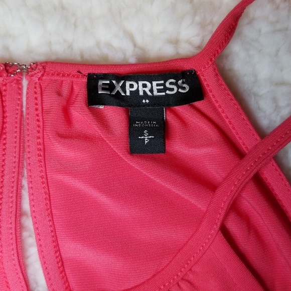 Express Tank Top - Picture 2 of 4